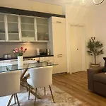 Apartment Acasadiimma 5 Min Da Bocconi 3 Stops Duomo E Navigli Con Wifi E Balcone Milan