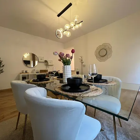 Apartment La Regina Delle Locazioni In Bocconi *