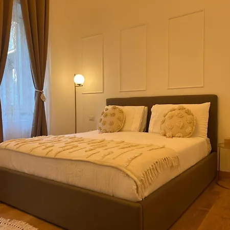 Apartment La Regina Delle Locazioni In Bocconi Milan